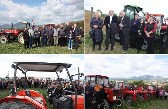 221 traktor na blagoslovu na Strugači
