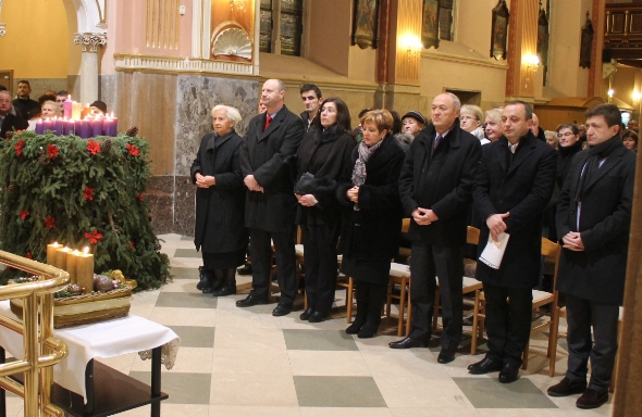 Četvrta svijeća na županijskom adventskom svijeću upaljena u Svetištu Majke Božje Bistričke