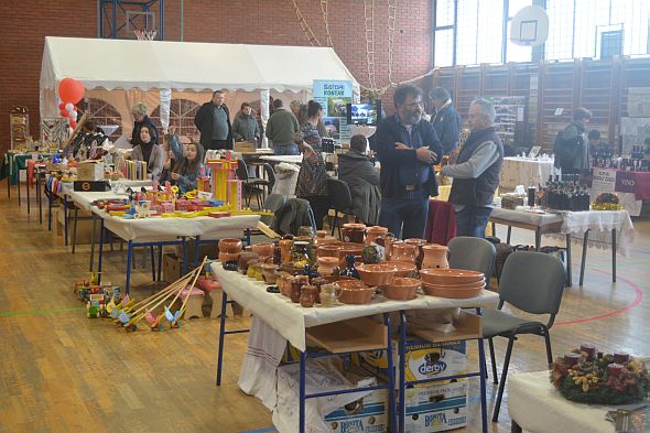 U Oroslavju održan 1. zagorski obrtničko-gospodarski adventski sajam