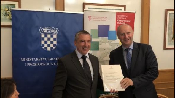 ZA ENERGETSKU OBNOVU 2 ŠKOLE, KZŽ DOBILA 7,7 MIL. KN