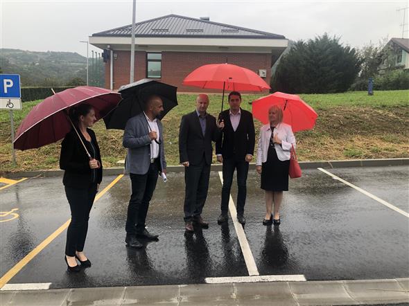 Uređeno parkiralište i okoliš oko Doma Zdravlja u Pregradi