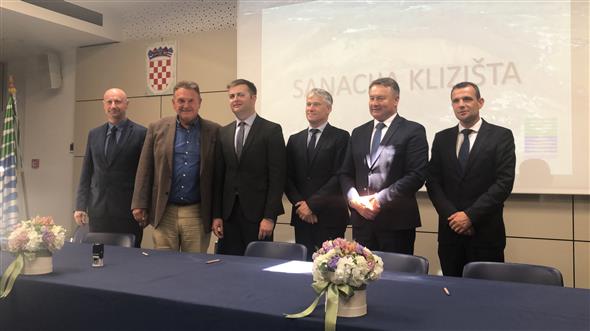 Potpisani ugovori o sufinanciranju sanacije klizišta
