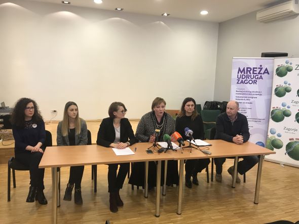 Javni poziv za kandidature volonter/ka godine i za najbolju volontersku akciju godine KZŽ