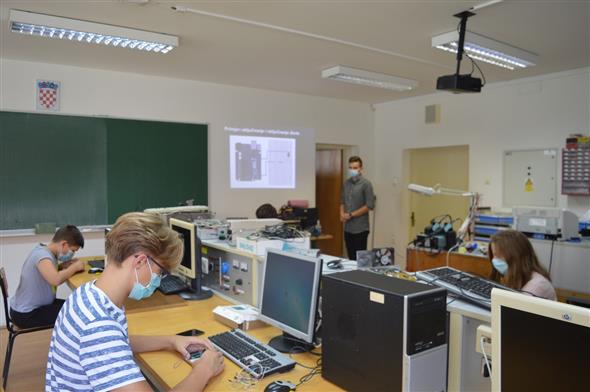 Počela Ljetna škola informatike Krapina 2020.