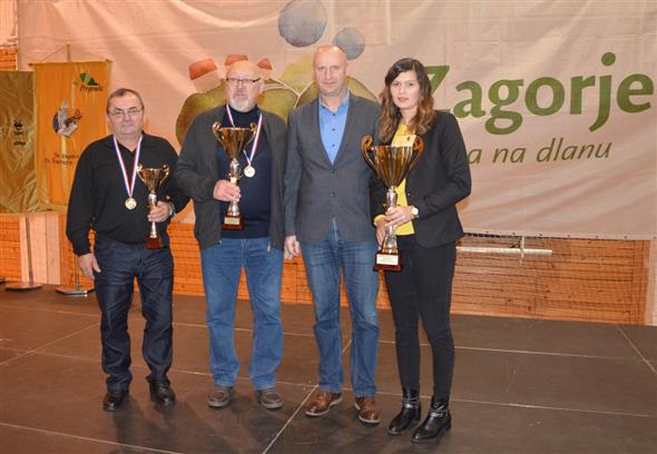 Martina Krog šampionka županijske izložbe meda