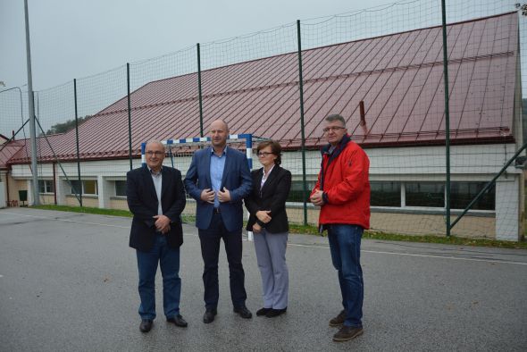 Novi pokrov na sportskoj dvorani u Desiniću