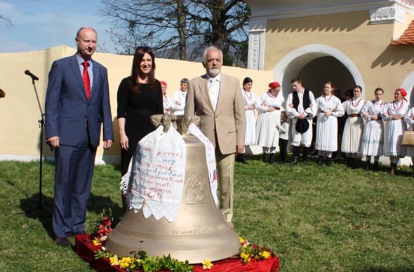 Novo zvono na belečkoj crkvi