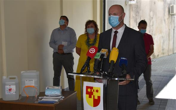 Priopćenje - župan Kolar o početku nove šk. god. i podjele zaštitnih maski