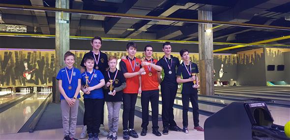 Roko Knezić i Filip Vedriš osvojili srebrnu medalju na PH u bowlingu