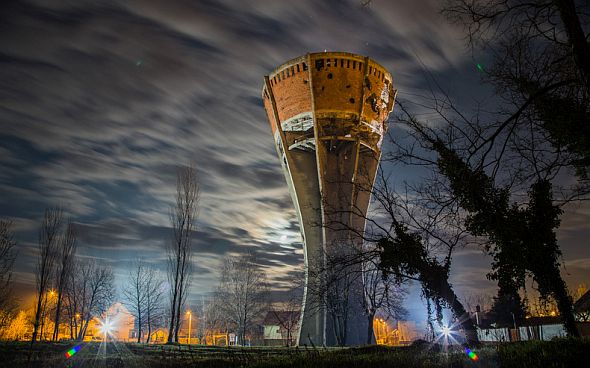„SLIKE ZA VODOTORANJ“ - Prodajna izložba i aukcija slika