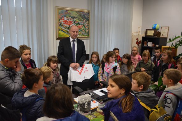 Osnovnoškolci iz Klanjca, Tuhlja i Kumrovca posjetili Krapinsko-zagorsku županiju