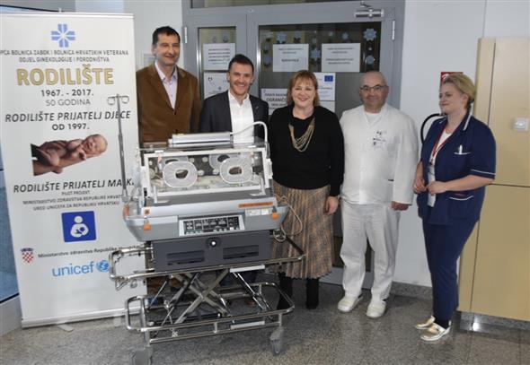 Udruga Ponos domovine donirala prijenosni inkubator za OB Zabok